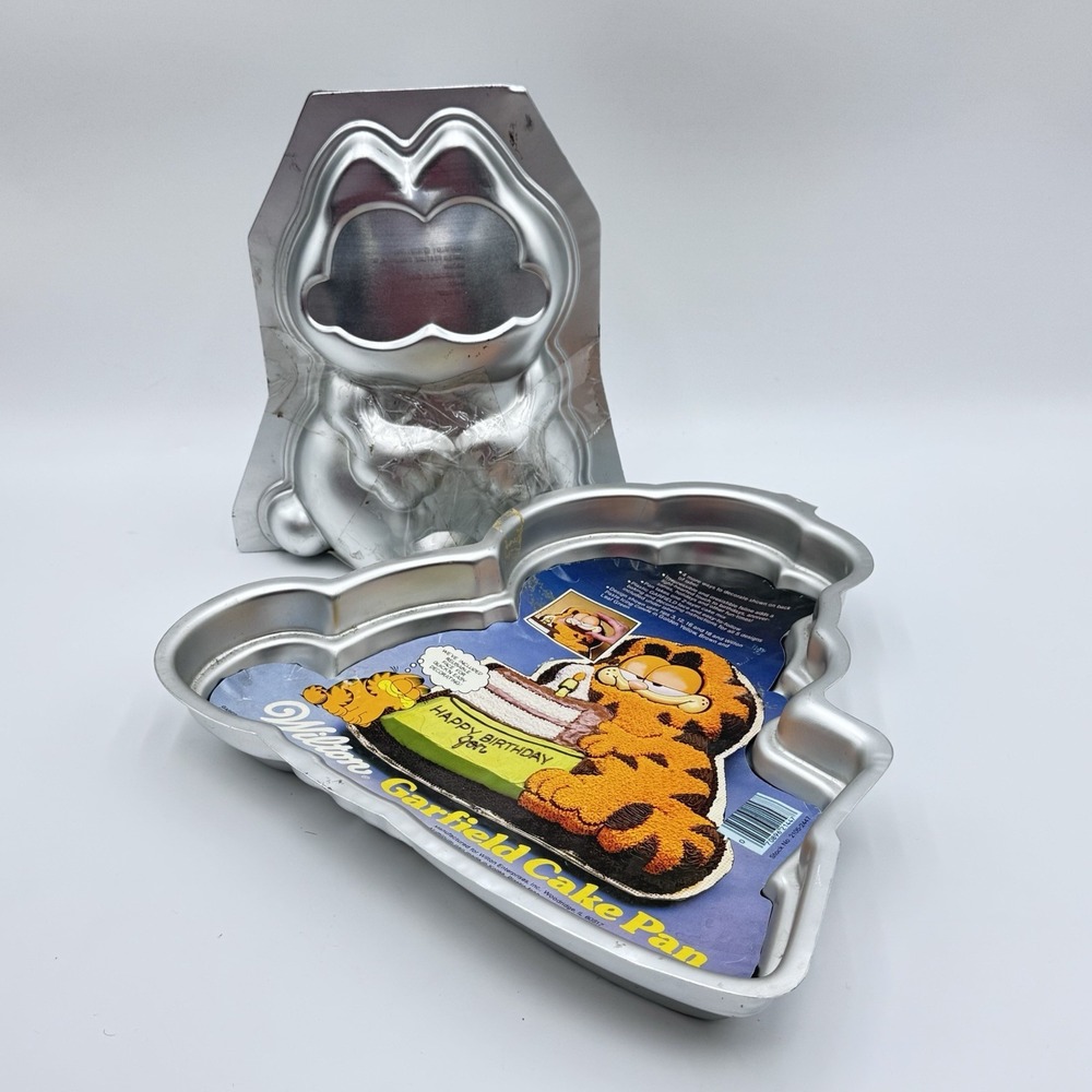 2 Rare Wilton Garfield Stand Up Cake Pan Set Vintage 1978 Reusable Face
